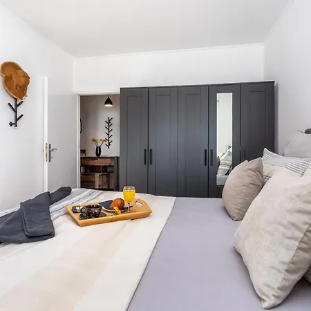 Apartamento Carovo7 *