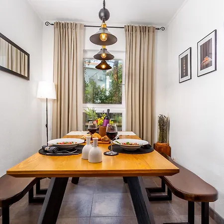 Carovo7 Apartamento *