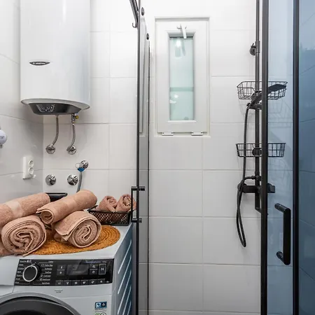 Carovo7 Apartamento *