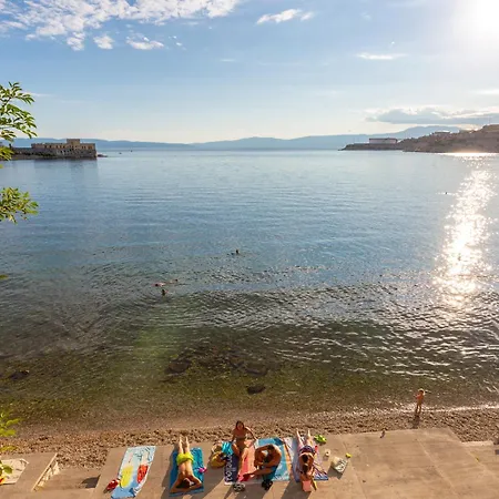 Apartamento Carovo7 *